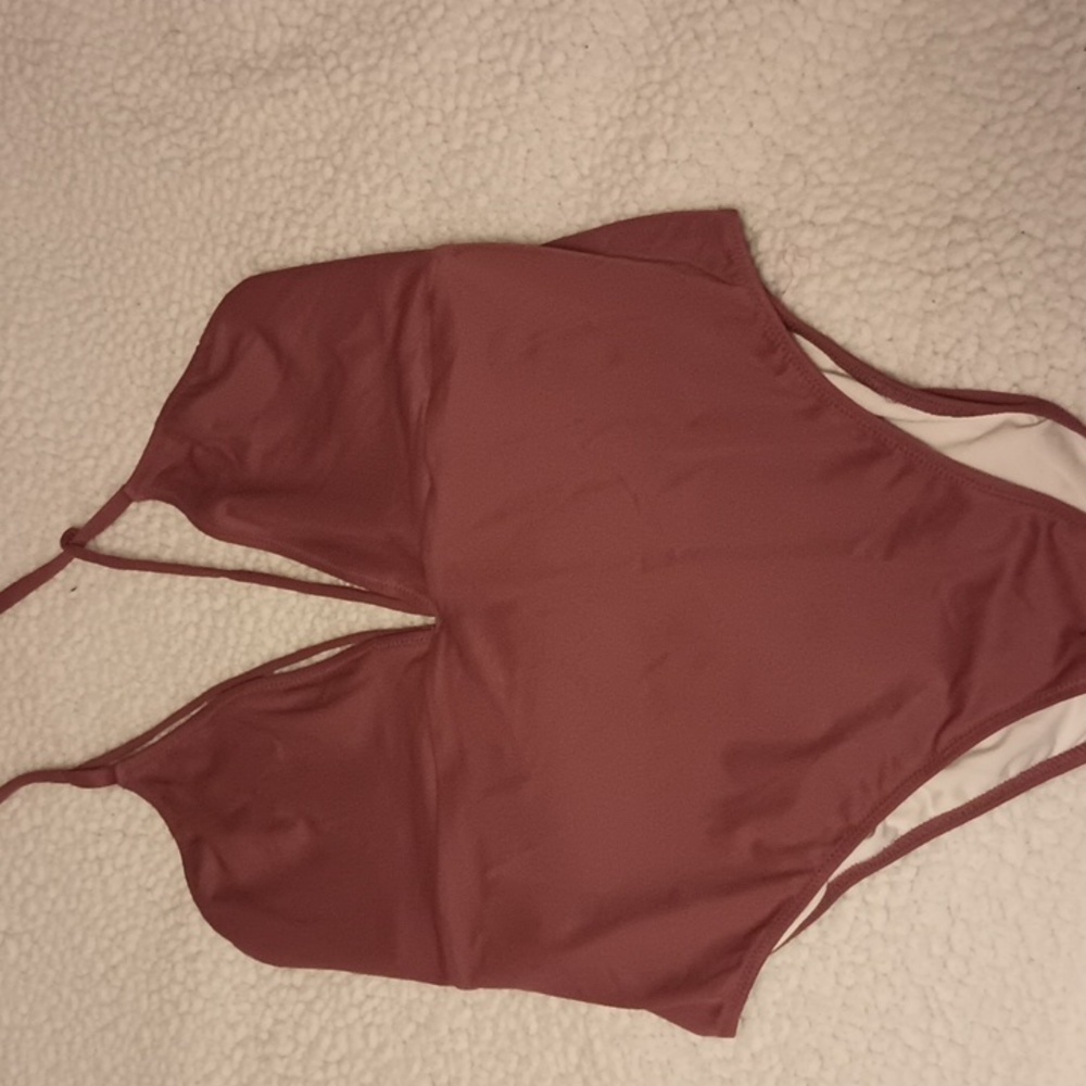Pink swimming suits Med